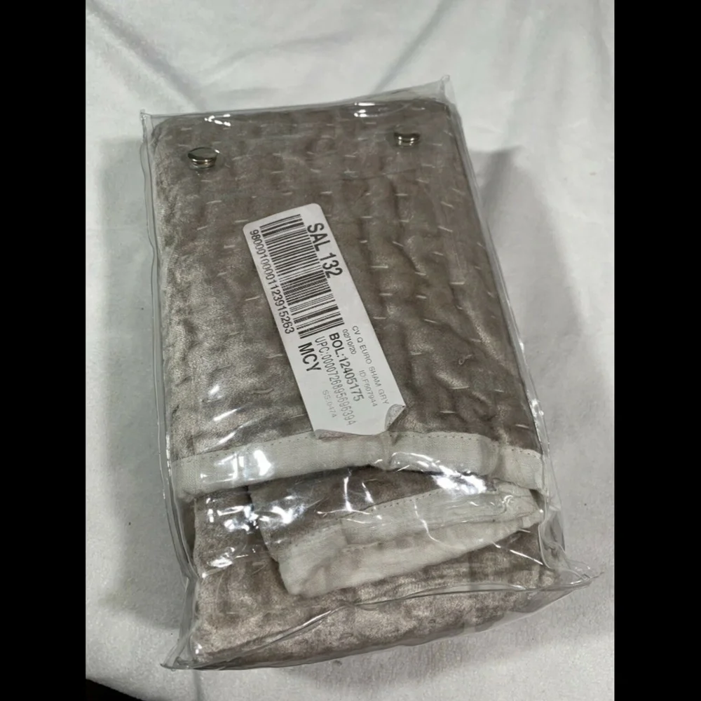 NEW Hotel‎ Collection Velvet Quilted (1 ) Standard Pillow Case Sham